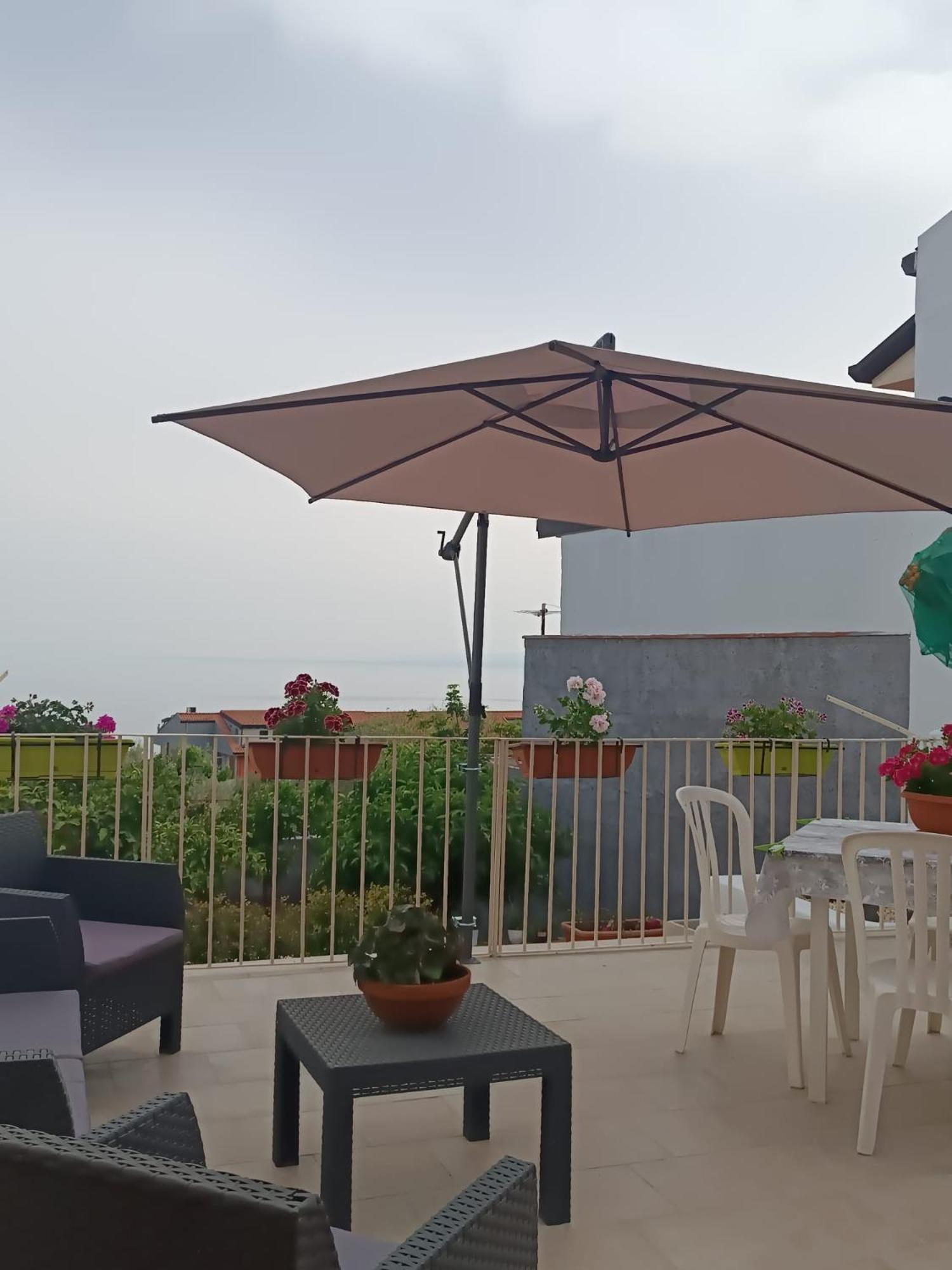 Mosa House Aci Castello Exterior foto